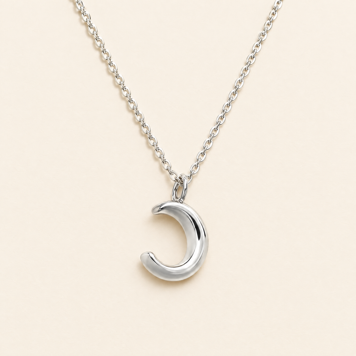 gildane-crescent-moon-pendant-silver-01-hero