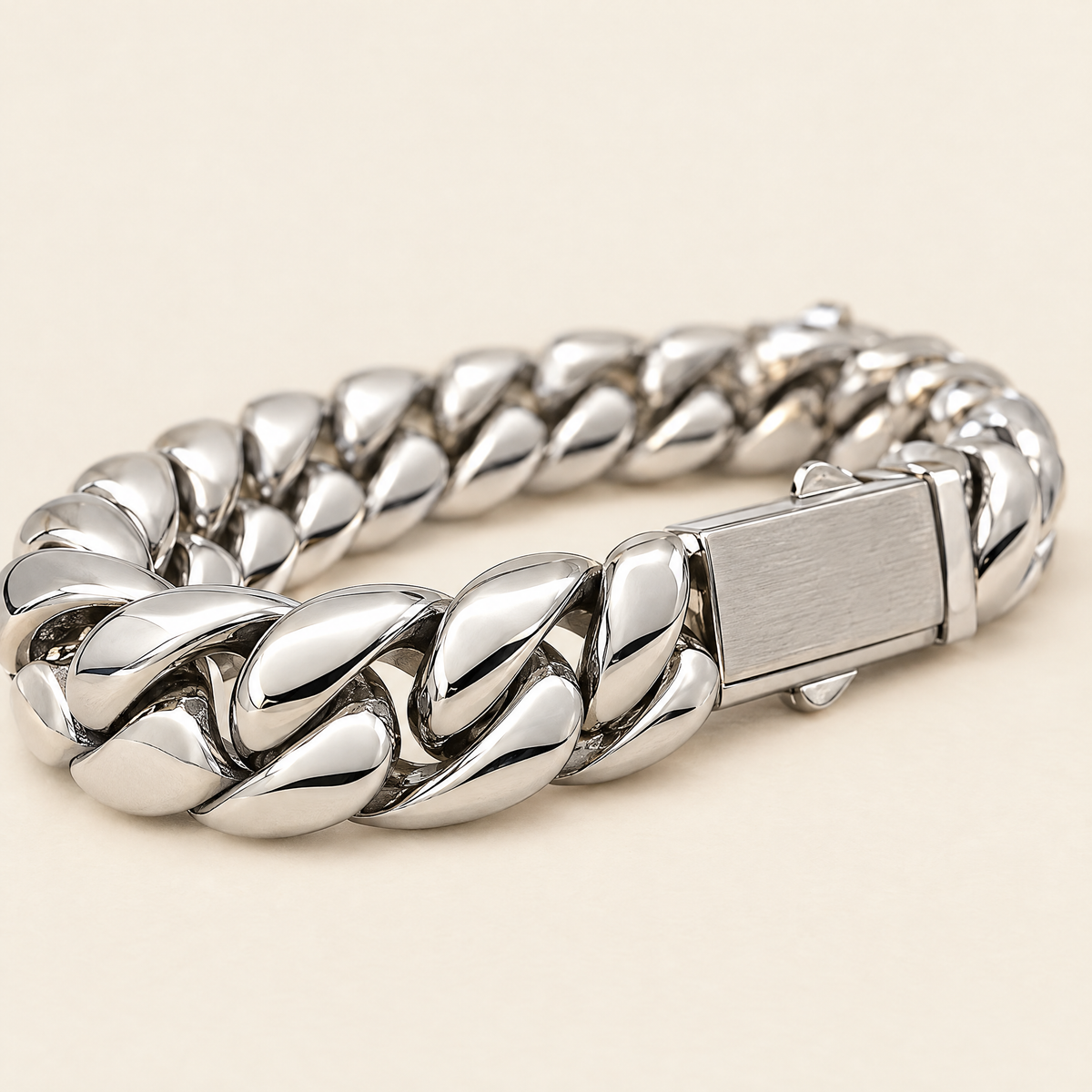 gildane-cuban-bracelet-10mm-silver-03-macro