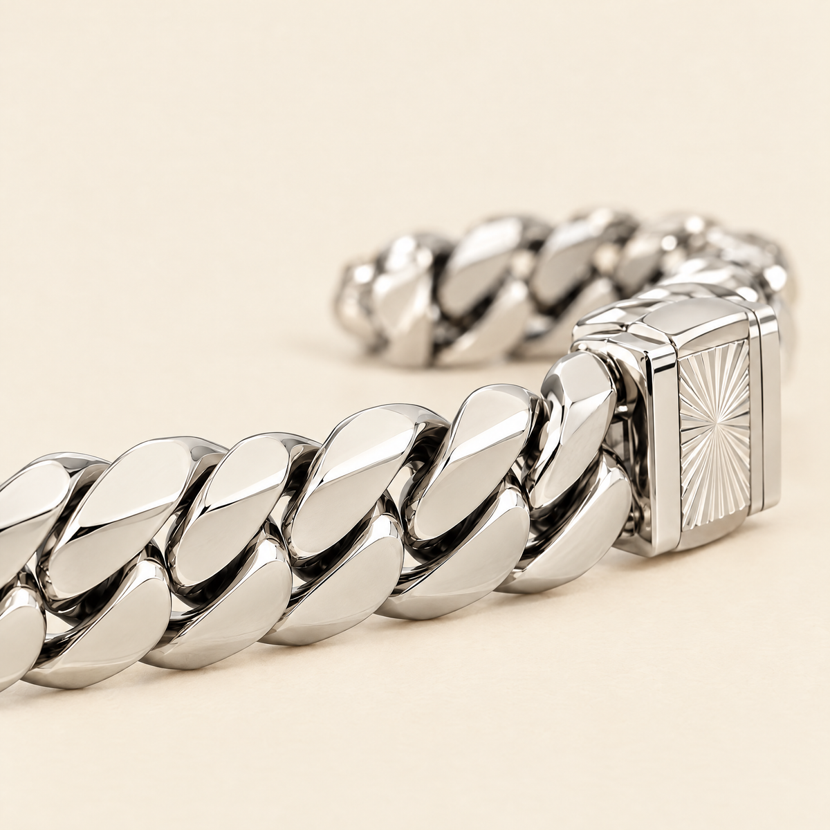 gildane-cuban-bracelet-14mm-silver-03-macro