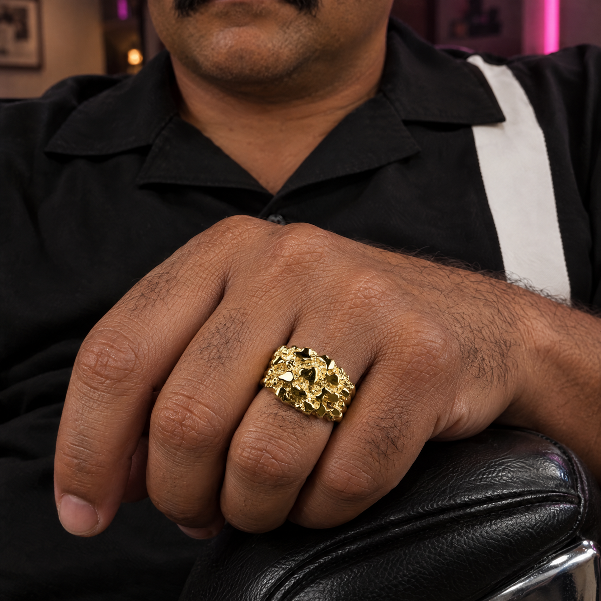 gildane-gold-nugget-ring-gold-02-on-body