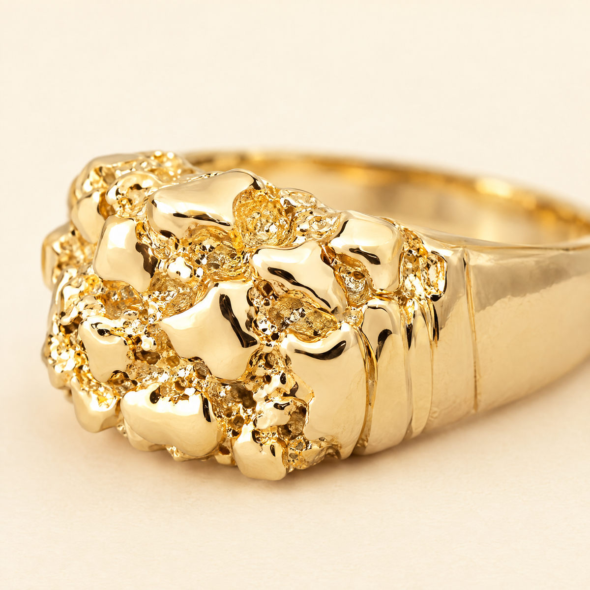 gildane-gold-nugget-ring-gold-03-macro