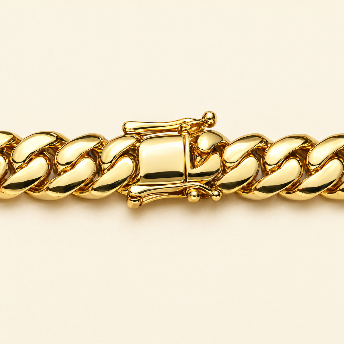 gildane-miami-cuban-yellow-gold-03-macro