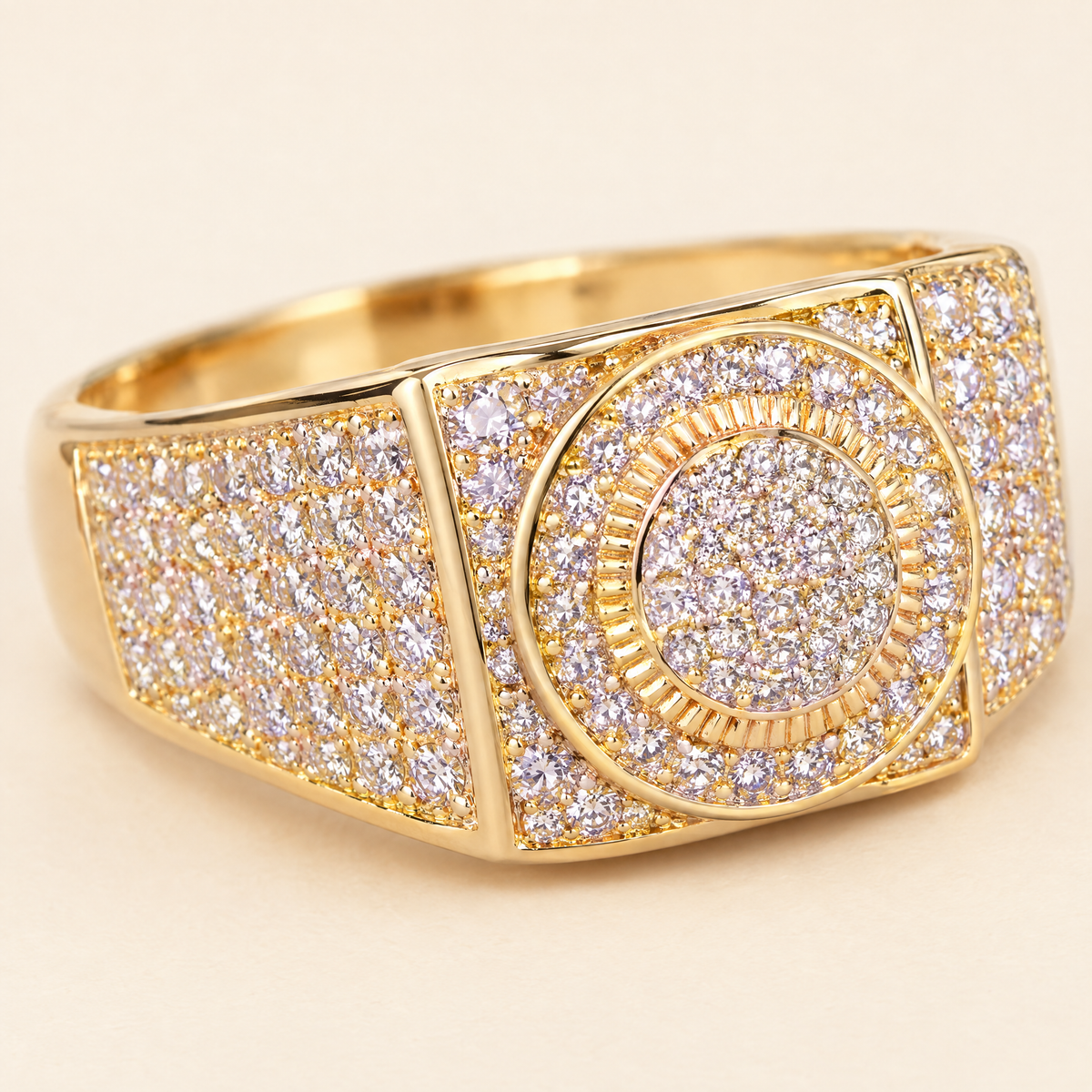 gildane-moissanite-square-ring-gold-03-macro