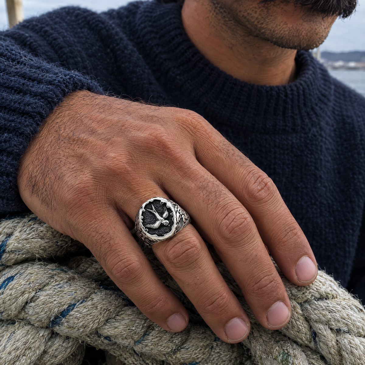 gildane-swallow-signet-ring-silver-02-on-body