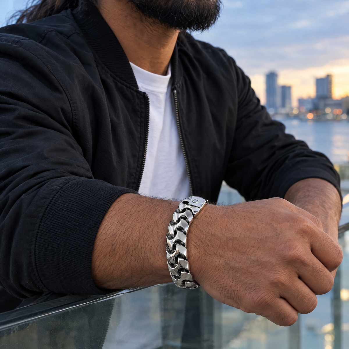 gildane-wave-link-bracelet-silver-02-on-body