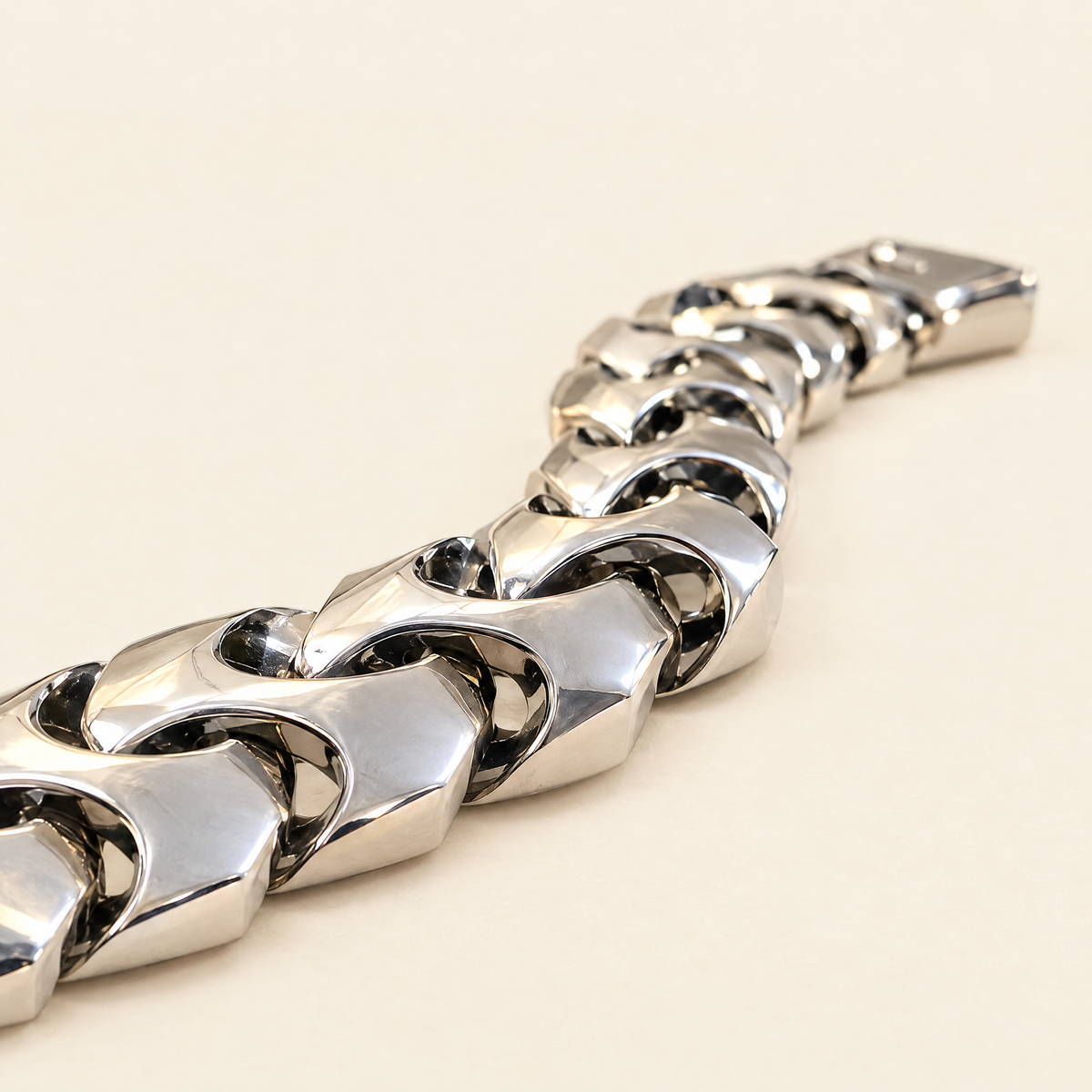 gildane-wave-link-bracelet-silver-03-macro