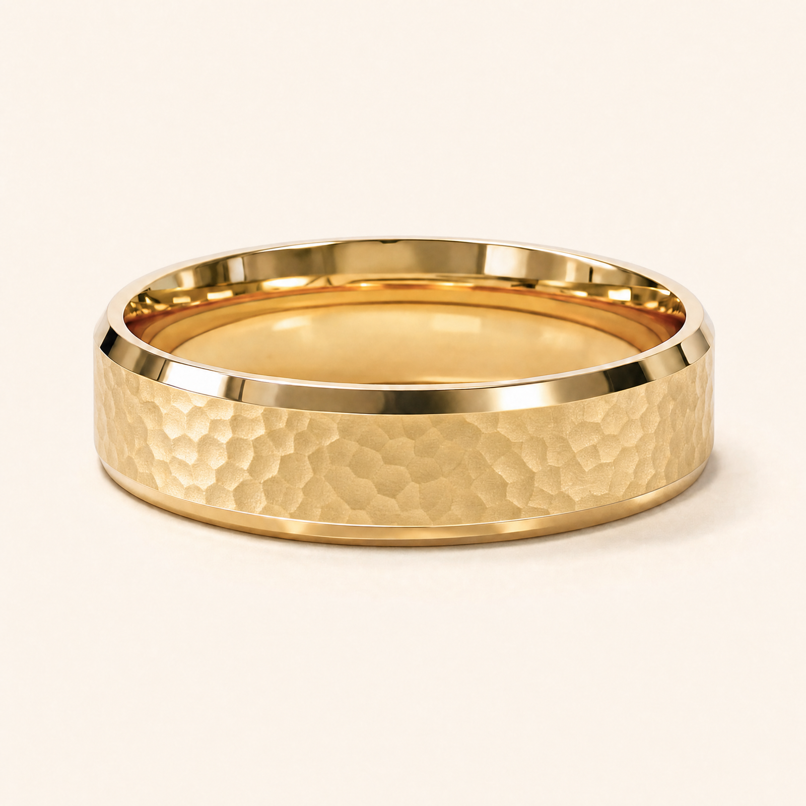 Gold · Hammered — men's 5mm beveled hammered gold wedding band, close-up of the band's beveled edge and finish