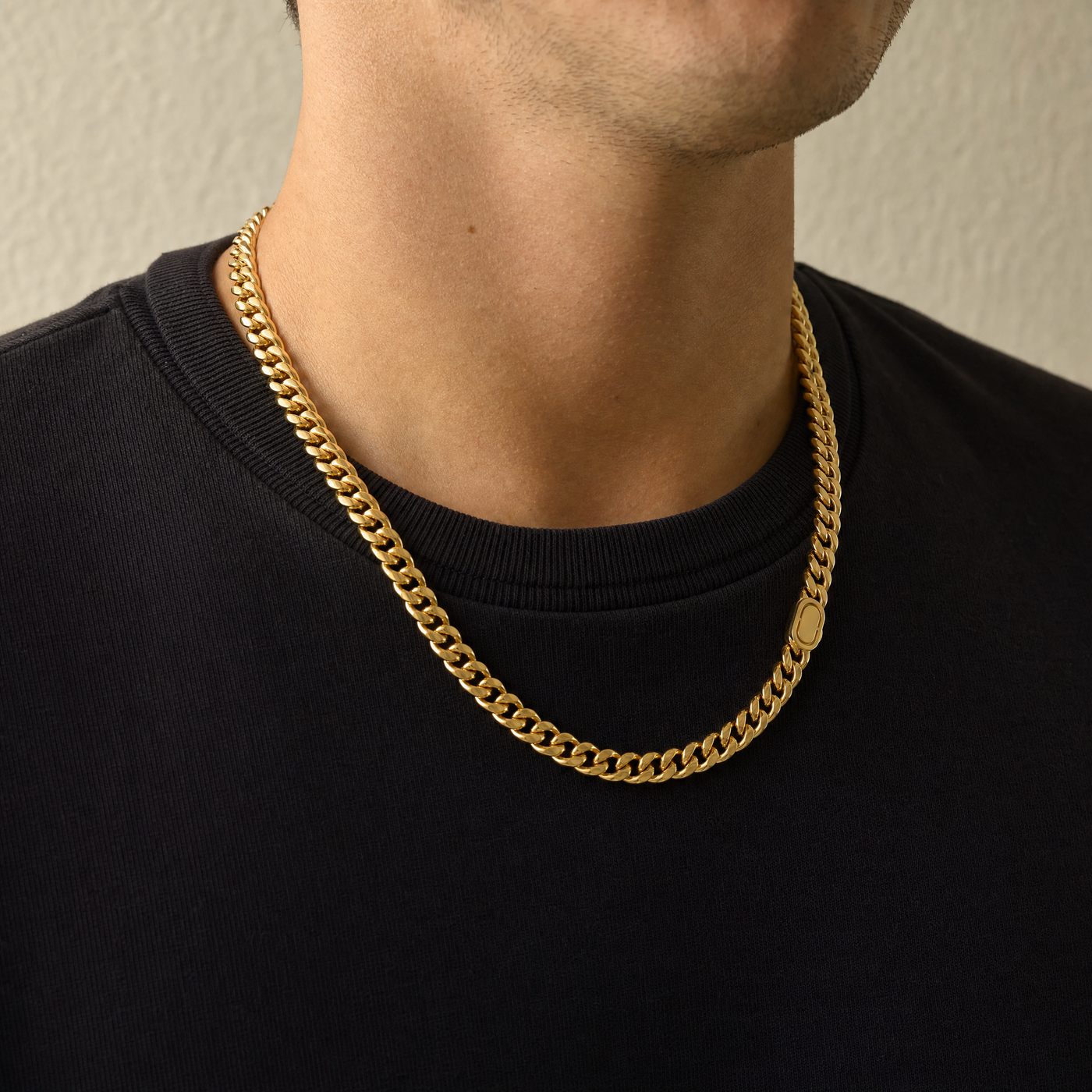 Macro detail of the gold finish over the steel link