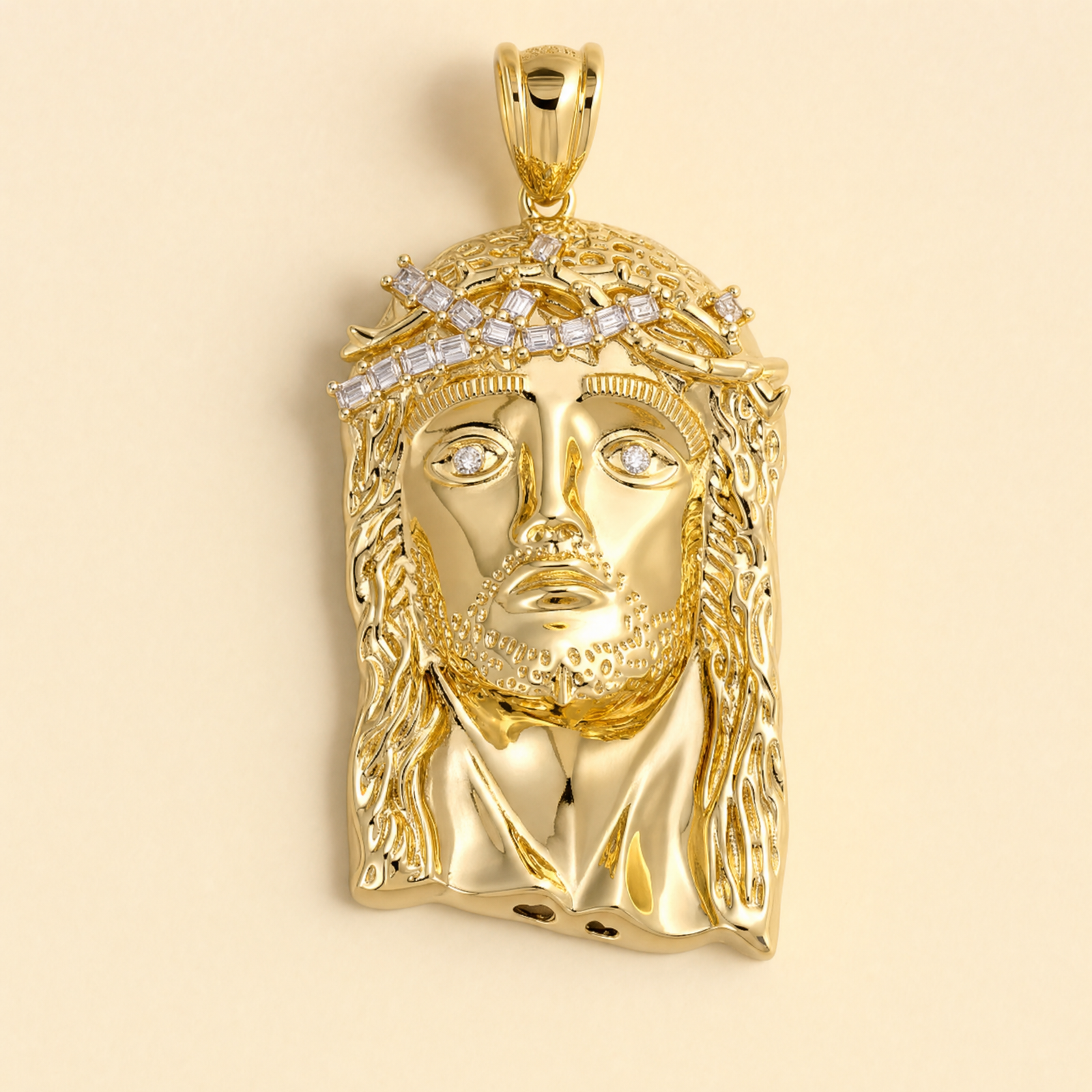 Close-up of the Jesus pendant's moissanite-set crown